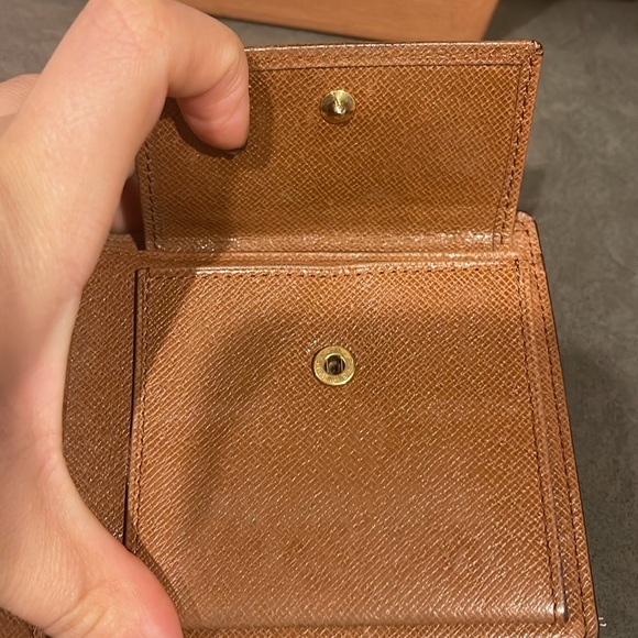 Louis Vuitton Monogram Mens Bifold Wallet - Picture 9 of 11